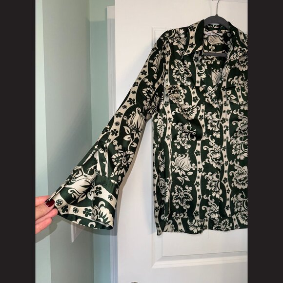 ZARA Green Floral Printed Satin Blouse Size M - Picture 2 of 3
